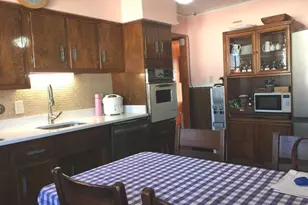 406 Plainview Rd, Hicksville, NY 11801 - Photo 9