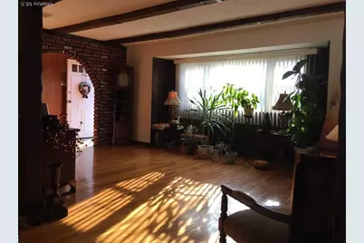 406 Plainview Road, Hicksville, NY 11801 - Photo 7