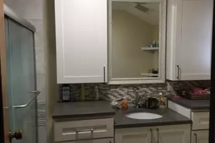 406 Plainview Rd, Hicksville, NY 11801 - Photo 11