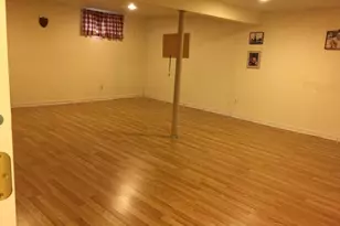 406 Plainview Rd, Hicksville, NY 11801 - Photo 15