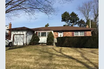 406 Plainview Road, Hicksville, NY 11801 - Photo 21