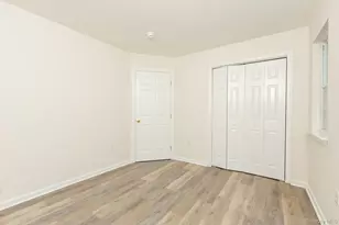 105 Flurry Ln, West Babylon, NY 11704 - Photo 9