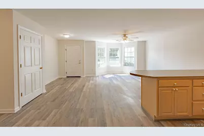 105 Flurry Lane, West Babylon, NY 11704 - Photo 7