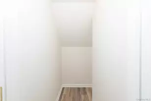 105 Flurry Ln, West Babylon, NY 11704 - Photo 15