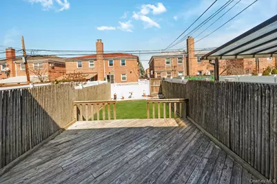 61-43 75th Place, Middle Village, NY 11379 - Photo 25