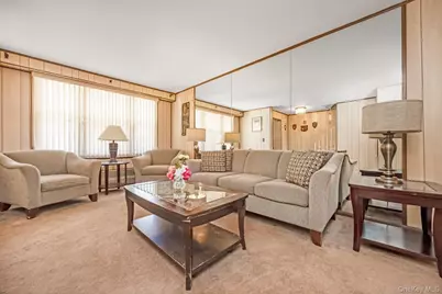 61-43 75th Place, Middle Village, NY 11379 - Photo 5