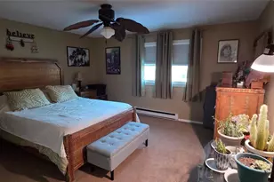 404 Parr Meadow Dr, Newburgh, NY 12550 - Photo 3