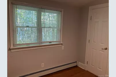 101 Maple Avenue, Sea Cliff, NY 11579 - Photo 3