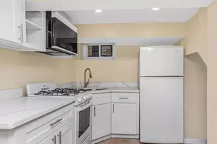 4327 Byron Ave, Bronx, NY 10466 - Photo 19