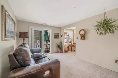 310 Birchwood Road, Medford, NY 11763 - Photo 9