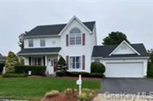 32 Willowbend Ln, Holtsville, NY 11742 - Photo 25