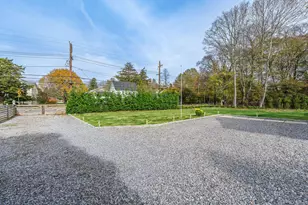 10940 Main Rd, East Marion, NY 11939 - Photo 35