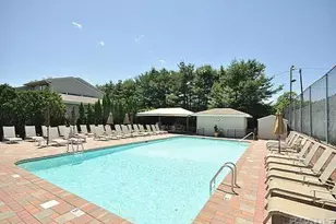 35 Chestnut Ln, Woodbury, NY 11797 - Photo 27