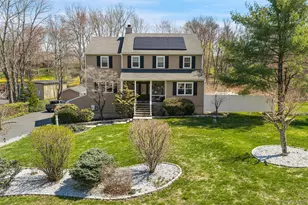 19 Peachtree Dr, Cortlandt Manor, NY 10567 - Photo 1