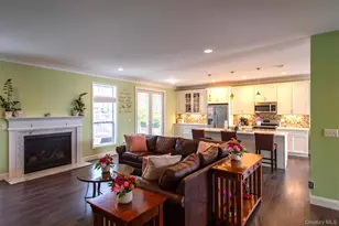 29 Wild Flower Dr, Ridge, NY 11961 - Photo 9