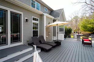 29 Wild Flower Dr, Ridge, NY 11961 - Photo 31