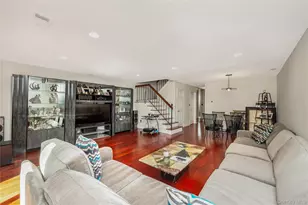 82 Cottonwood Ct, Wantagh, NY 11793 - Photo 11