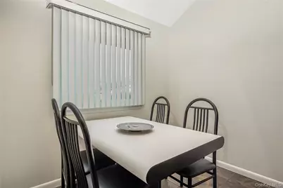 82 Cottonwood Ct. #82, Wantagh, NY 11793 - Photo 5