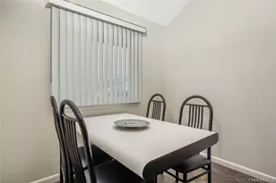 82 Cottonwood Ct, Wantagh, NY 11793 - Photo 5