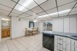 212 Mt Vernon Ave, Medford, NY 11763 - Photo 9