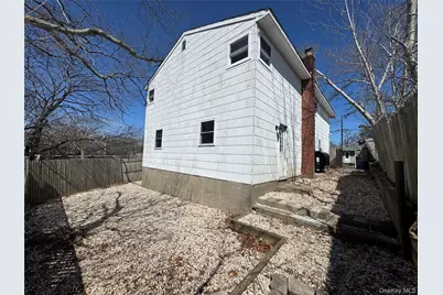 40 Whitestone Road, Sound Beach, NY 11789 - Photo 23