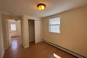 40 Whitestone Rd, Sound Beach, NY 11789 - Photo 17