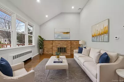 2386 Hampton Avenue, Seaford, NY 11783 - Photo 9