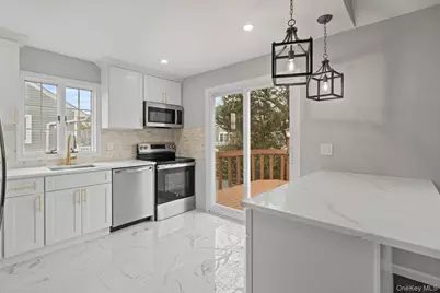 2386 Hampton Avenue, Seaford, NY 11783 - Photo 15