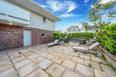 105 Vermont Street, Long Beach, NY 11561 - Photo 5