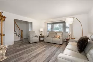 727 Outlook Ave, West Babylon, NY 11704 - Photo 7