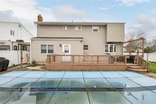 727 Outlook Ave, West Babylon, NY 11704 - Photo 25