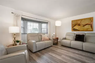 727 Outlook Ave, West Babylon, NY 11704 - Photo 5