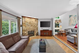 28 Timber Ridge Dr, Commack, NY 11725 - Photo 9