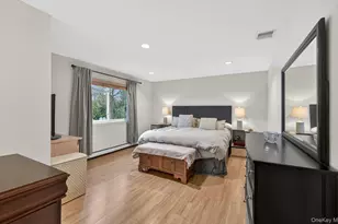 28 Timber Ridge Dr, Commack, NY 11725 - Photo 33