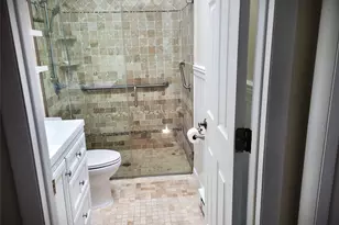 375 Woodbridge Dr, Ridge, NY 11961 - Photo 5