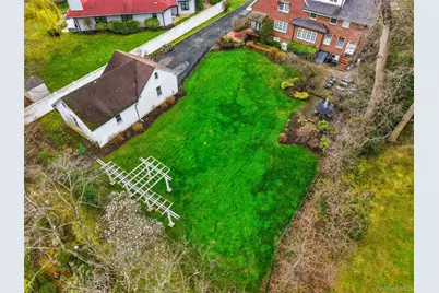 12 Little John Place, White Plains, NY 10605 - Photo 43