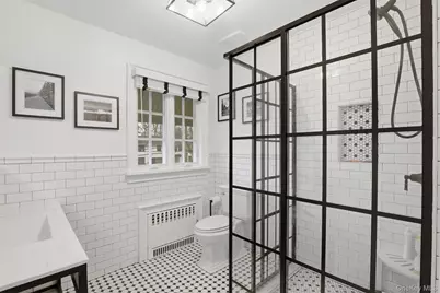 12 Little John Place, White Plains, NY 10605 - Photo 21