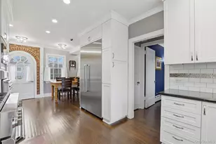 12 Little John Pl, White Plains, NY 10605 - Photo 11