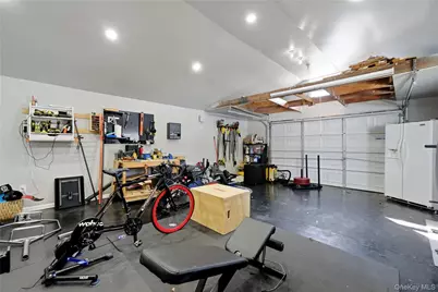 205 Oak Street, Patchogue, NY 11772 - Photo 21