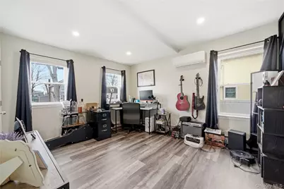 205 Oak Street, Patchogue, NY 11772 - Photo 13