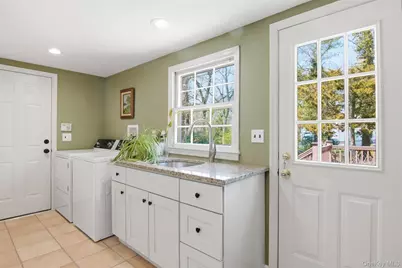 1 Carriage Court, Stony Brook, NY 11790 - Photo 19