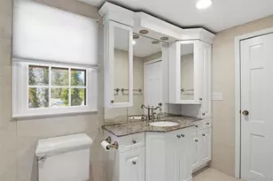 1 Carriage Ct, Stony Brook, NY 11790 - Photo 25