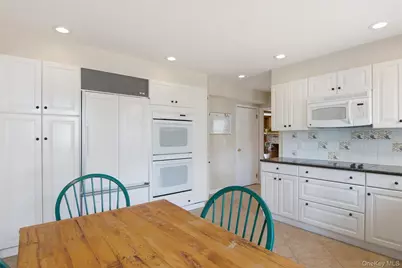 1 Carriage Court, Stony Brook, NY 11790 - Photo 17
