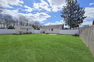 23 Herbert Cir, Patchogue, NY 11772 - Photo 13