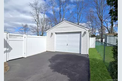 23 Herbert Circle, Patchogue, NY 11772 - Photo 15