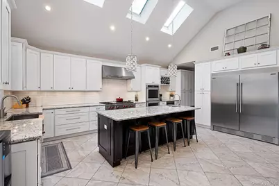 7 Riga Lane, Melville, NY 11747 - Photo 7