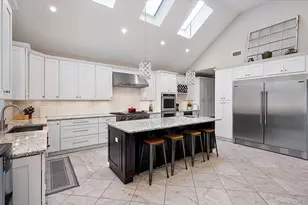 7 Riga Ln, Melville, NY 11747 - Photo 7