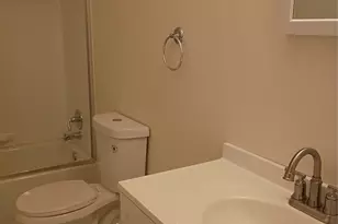 87 Hill Ct, Calverton, NY 11933 - Photo 11