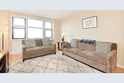 2 Birchwood Court #5H, Mineola, NY 11501 - Photo 5