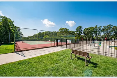 21 Glen Hollow Drive #G30, Holtsville, NY 11742 - Photo 19